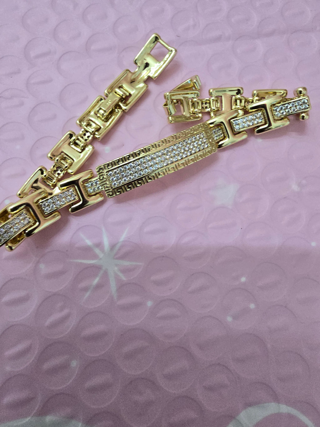 Elegant bracelet