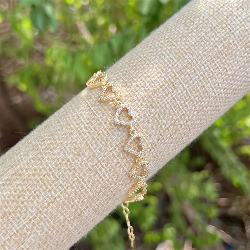 Heart Bracelet -Gold Plated Oro Laminado, Heart Design.