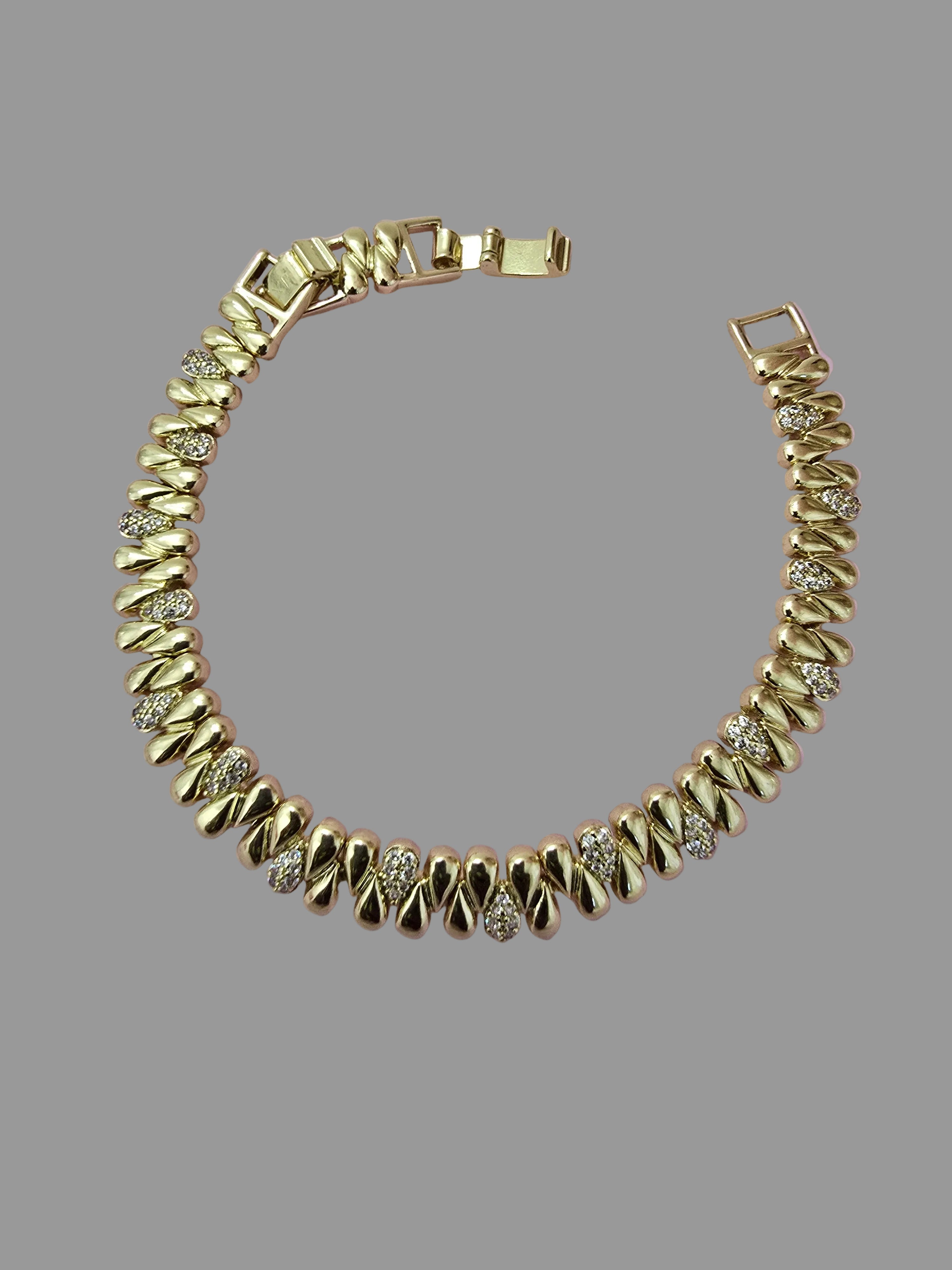 Twist Link Bracelet